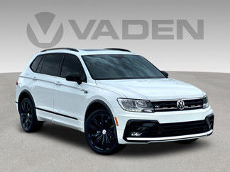 Used 2020 Volkswagen Tiguan SE image 1