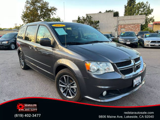 Used 2017 Dodge Grand Caravan SXT image 1