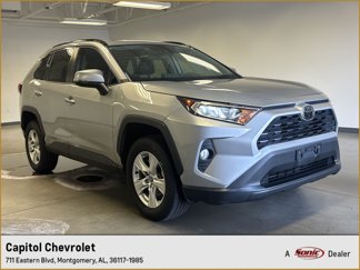Used 2020 Toyota RAV4 XLE image 1