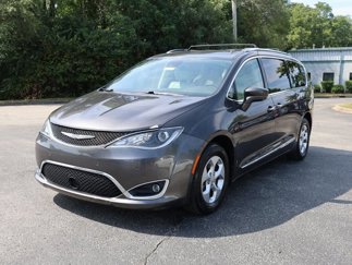 Used 2017 Chrysler Pacifica Touring-L Plus image 1
