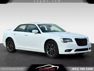 Used 2015 Chrysler 300 S image 1