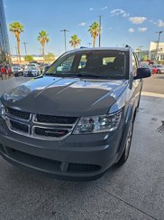 Used 2020 Dodge Journey SE image 1