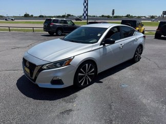 Used 2020 Nissan Altima 2.5 SR image 1