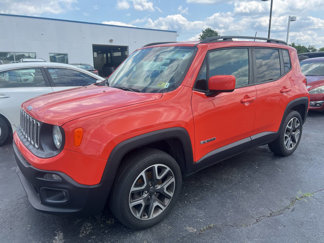 Used 2018 Jeep Renegade Latitude w/ Cold Weather Group image 1