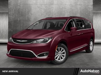 Used 2017 Chrysler Pacifica Touring-L image 1