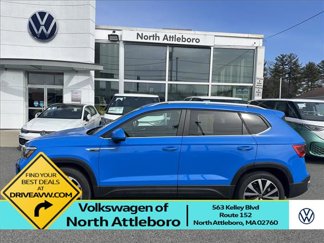 Certified 2022 Volkswagen Taos SE image 1