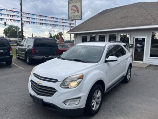Used 2017 Chevrolet Equinox LT image 1