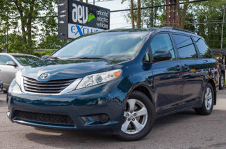 Used 2011 Toyota Sienna LE image 1