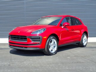 Certified 2022 Porsche Macan w/ Premium Package Plus image 1