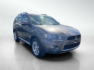 Used 2011 Mitsubishi Outlander SE image 1