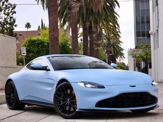 Used 2022 Aston Martin V8 Vantage Coupe image 1
