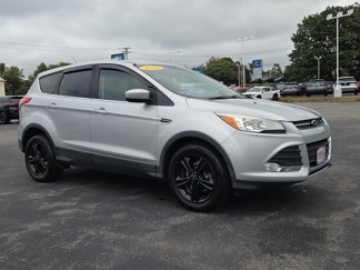 Used 2015 Ford Escape SE image 1
