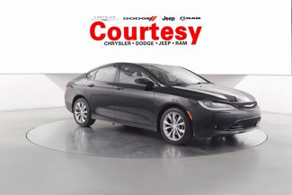 Certified 2016 Chrysler 200 S w/ Comfort Group image 1