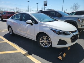 Used 2019 Chevrolet Cruze LT w/ Convenience Package image 1
