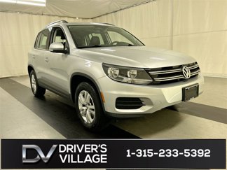 Used 2017 Volkswagen Tiguan S image 1