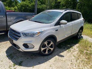Used 2017 Ford Escape SE w/ Equipment Group 201A image 1