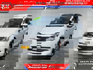 Used 2023 Chrysler Voyager LX image 1