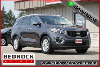 Used 2018 Kia Sorento LX image 1