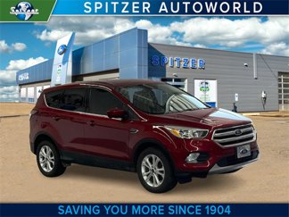 Used 2017 Ford Escape SE image 1