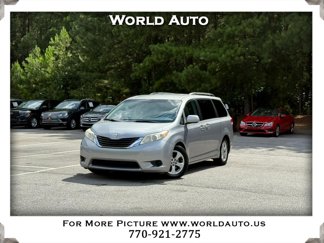 Used 2012 Toyota Sienna LE image 1