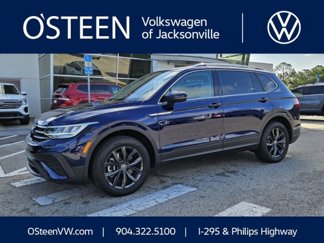 Used 2024 Volkswagen Tiguan SE image 1