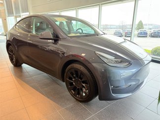 Used 2021 Tesla Model Y Long Range image 1