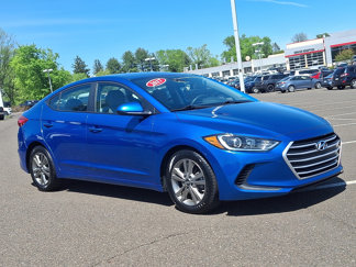 Used 2017 Hyundai Elantra SE image 1