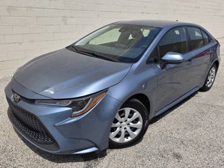 Used 2022 Toyota Corolla LE image 1