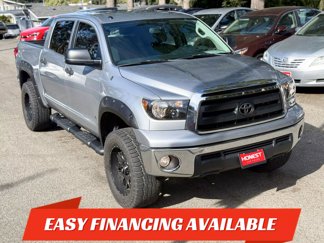 Used 2013 Toyota Tundra 4x4 CrewMax w/ Tow Pkg image 1
