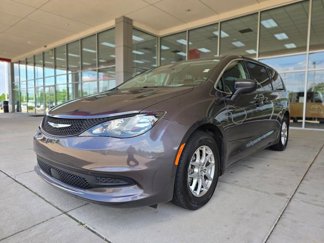 Used 2022 Chrysler Voyager LX image 1