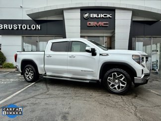 Used 2022 GMC Sierra 1500 SLT image 1