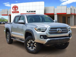 Used 2016 Toyota Tacoma TRD Off-Road image 1