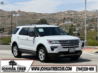 Used 2018 Ford Explorer XLT image 1