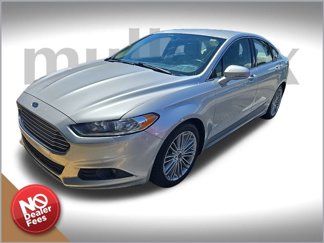 Used 2015 Ford Fusion SE w/ Equipment Group 202A image 1