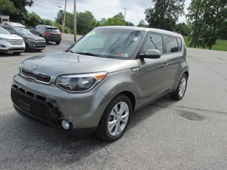 Used 2016 Kia Soul + image 1