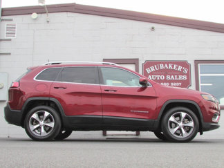 Used 2019 Jeep Cherokee Limited image 1