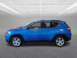 Used 2024 Jeep Compass Latitude image 1