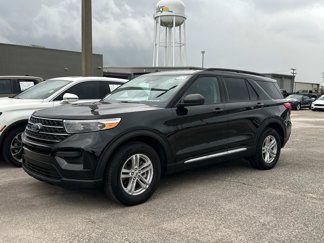 Used 2022 Ford Explorer XLT image 1