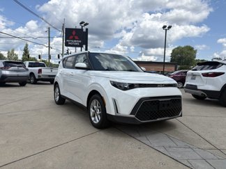Used 2024 Kia Soul LX w/ Option Group 015 image 1