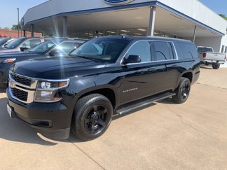 Used 2019 Chevrolet Suburban LT image 1