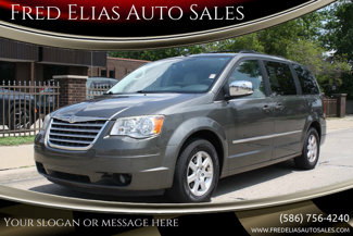 Used 2010 Chrysler Town & Country Touring Plus w/ Safetytec Group image 1