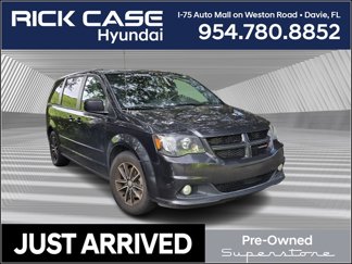 Used 2017 Dodge Grand Caravan GT image 1