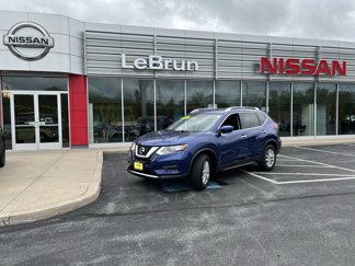 Used 2017 Nissan Rogue SV w/ SV Premium Package image 1
