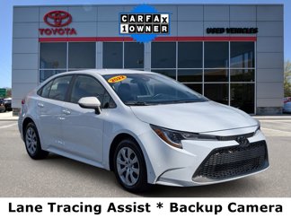 Used 2022 Toyota Corolla LE image 1