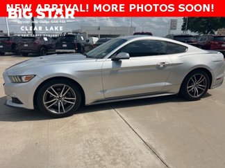 Used 2017 Ford Mustang Premium image 1
