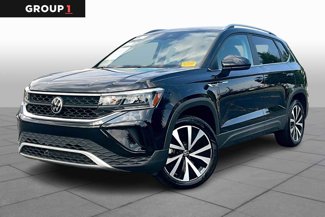 Used 2022 Volkswagen Taos SE image 1