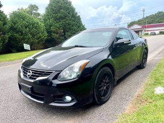 Used 2011 Nissan Altima 3.5 SR w/ Leather Pkg image 1