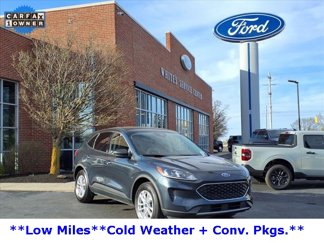 Used 2022 Ford Escape SE image 1