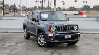 Used 2023 Jeep Renegade Latitude image 1