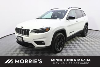 Used 2023 Jeep Cherokee Altitude Lux image 1